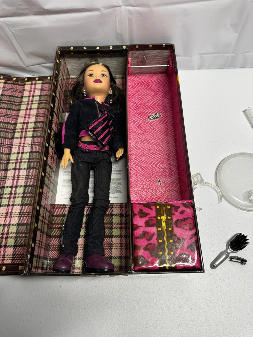 Mattel Teen Trends Kianna Doll with accessories, stand, case